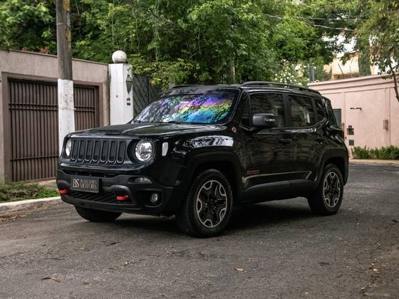 JEEP RENEGADE 2.0 16V TURBO DIESEL TRAILHAWK 4P 4X4 AUTOMÁTICO JEEP RENEGADE 2.0 16V TURBO DIESEL TRAILHAWK 4P 4X4 AUTOMÁTICO